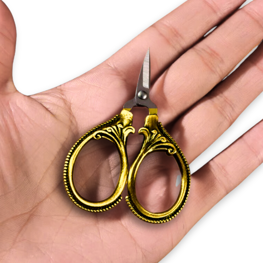 Scissors Mini Retro Charm - Golden Gleam